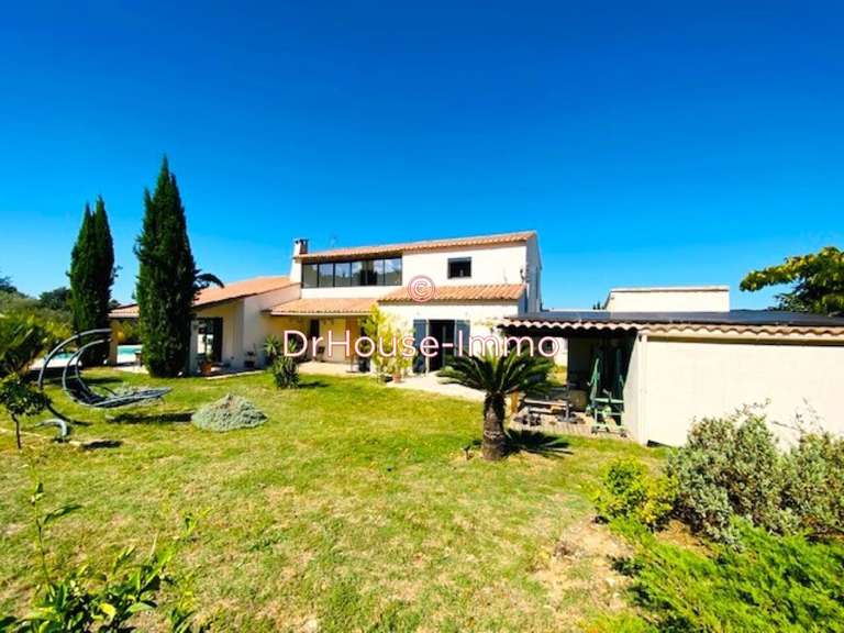 Villa Uzès - 8 chambres - 360m²