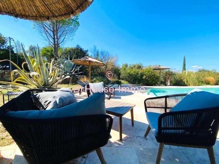 Villa Uzès - 8 chambres - 360m²