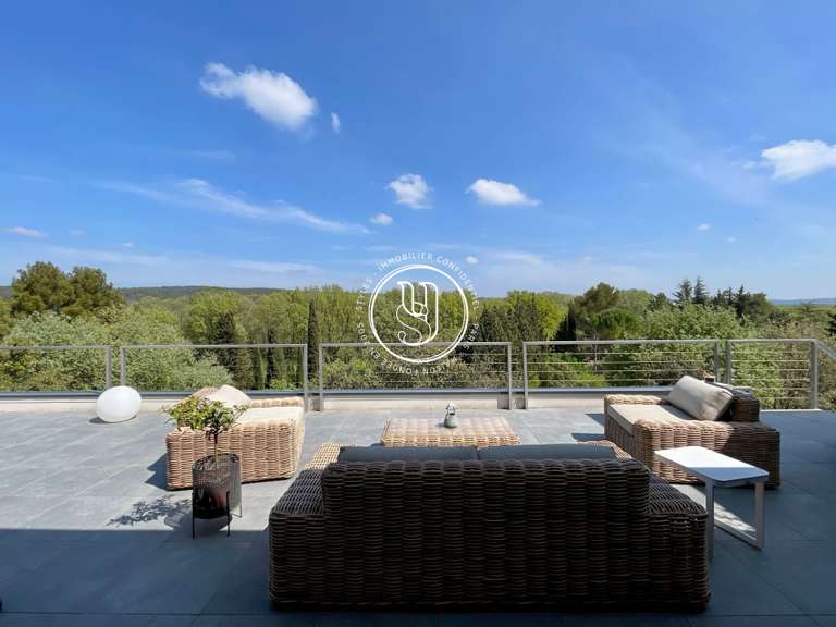 Villa Uzès - 4 bedrooms - 302m²