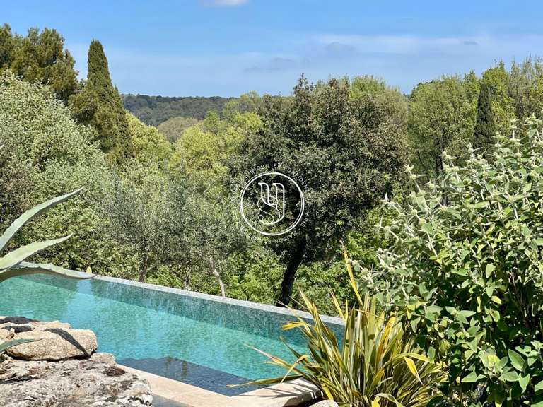 Villa Uzès - 4 bedrooms - 302m²