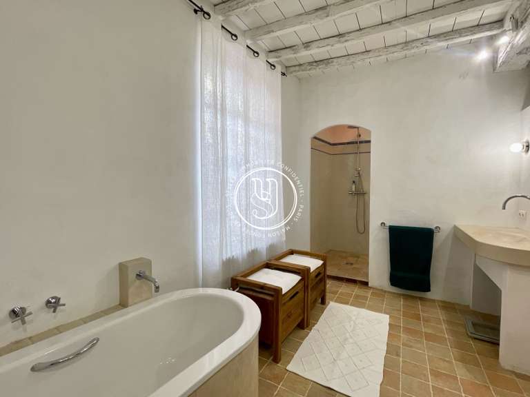 Villa Uzès - 4 bedrooms - 327m²