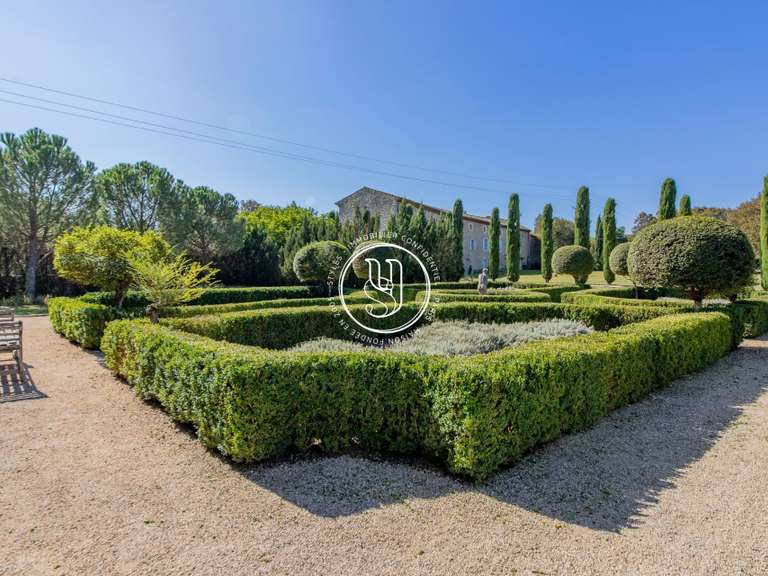 Villa Uzès - 9 bedrooms - 394m²