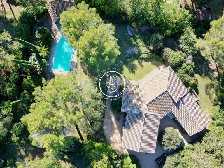 Villa Uzès - 4 bedrooms - 243m²