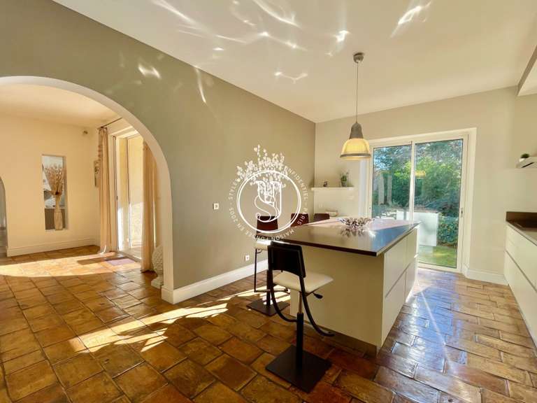 Villa Uzès - 4 bedrooms - 243m²