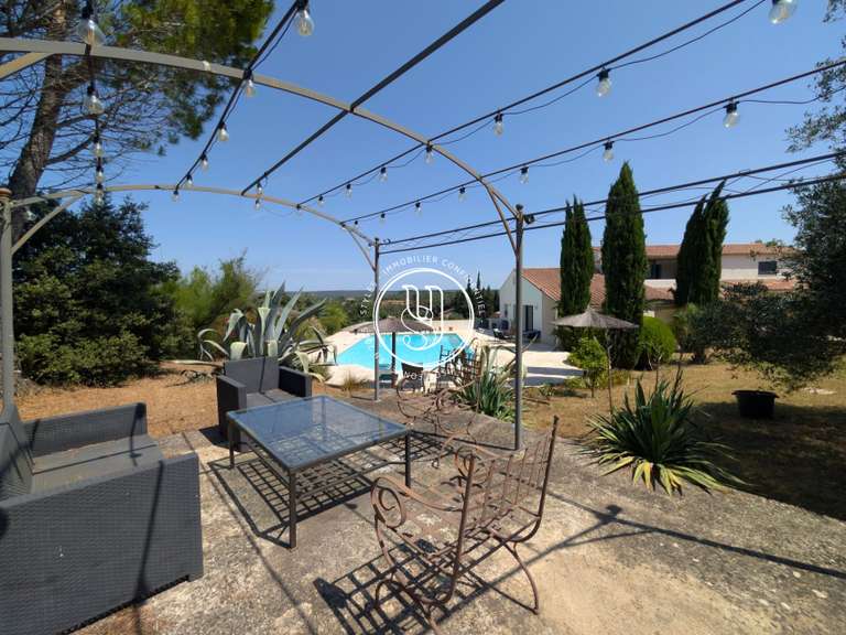 Villa Uzès - 8 bedrooms - 354m²