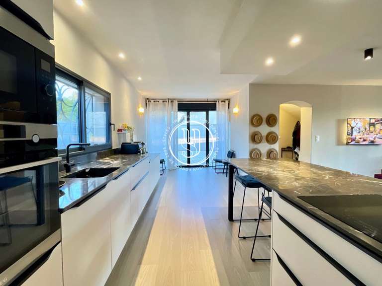 Villa Uzès - 3 bedrooms - 210m²