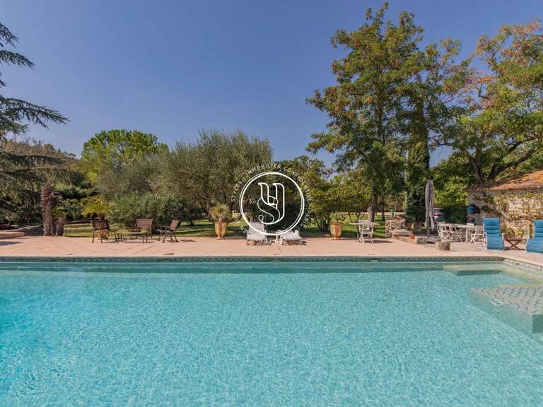 Villa Uzès - 6 bedrooms - 331m²