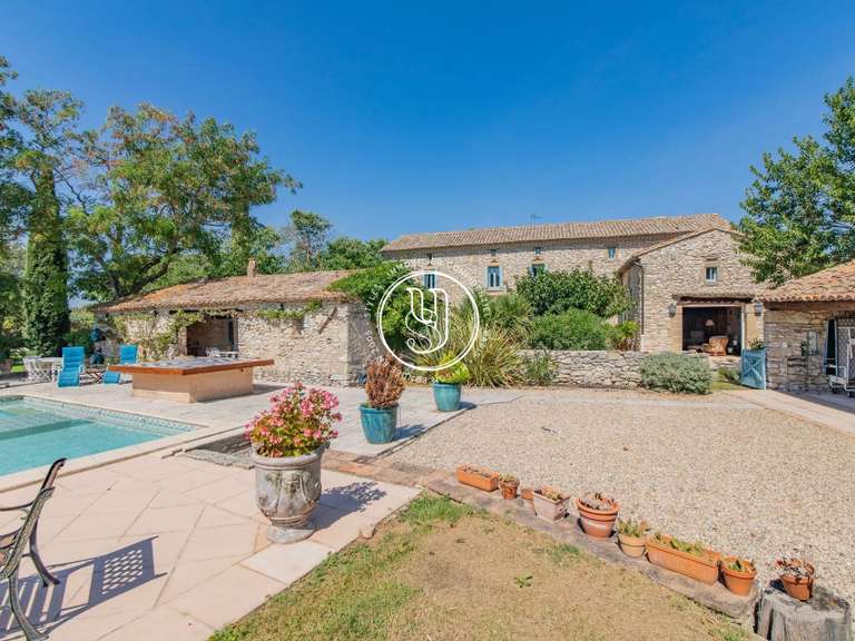 Villa Uzès - 6 bedrooms - 331m²