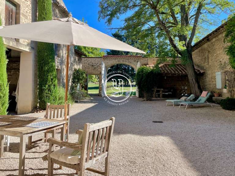 Villa Uzès - 6 chambres - 498m²