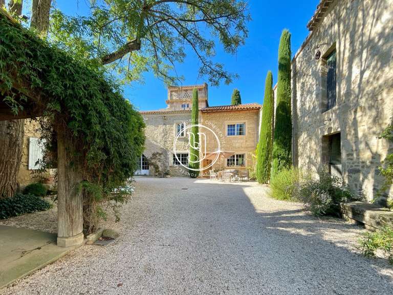 Villa Uzès - 6 chambres - 498m²