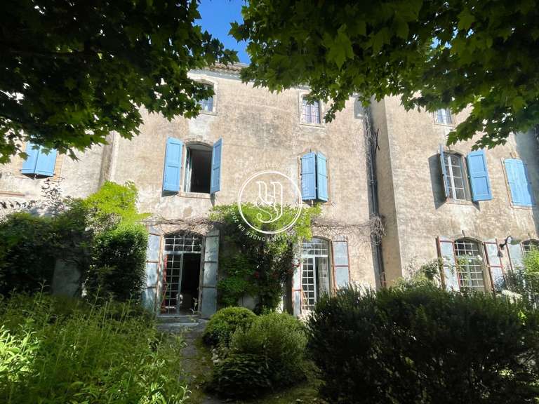 Villa Uzès - 7 chambres - 793m²