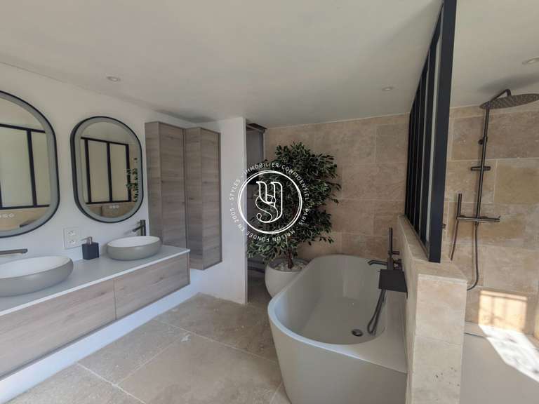 Villa Uzès - 5 bedrooms - 200m²