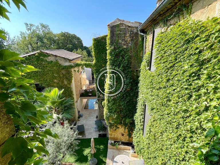 Villa Uzès - 8 chambres - 361m²