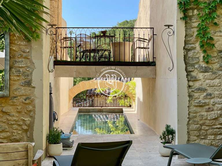 Villa Uzès - 8 chambres - 361m²