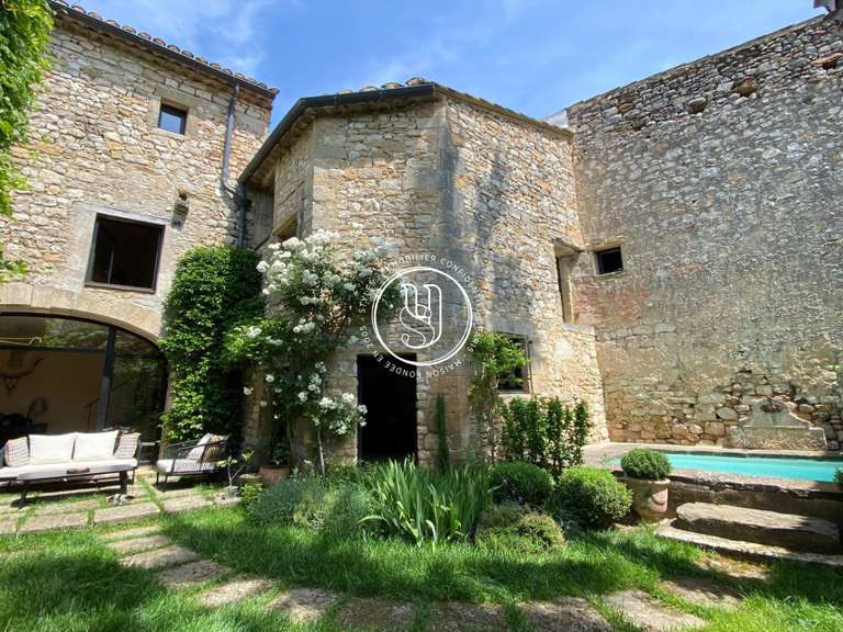 Villa Uzès - 3 bedrooms - 211m²