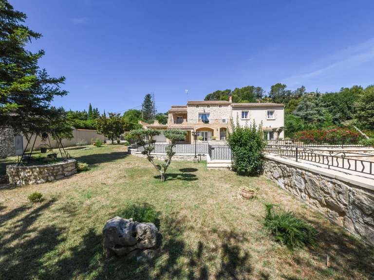 Villa Uzès - 6 chambres - 311m²