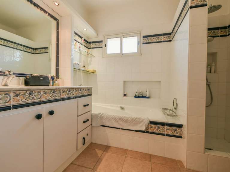 Villa Uzès - 4 chambres - 433m²