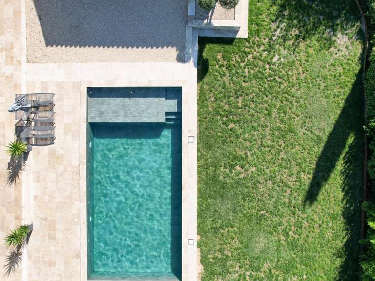 Villa Uzès - 3 chambres - 271m²