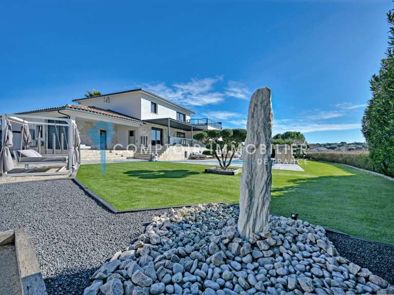 Villa Uzès - 4 bedrooms - 400m²