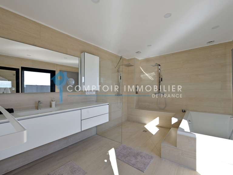 Villa Uzès - 4 bedrooms - 400m²