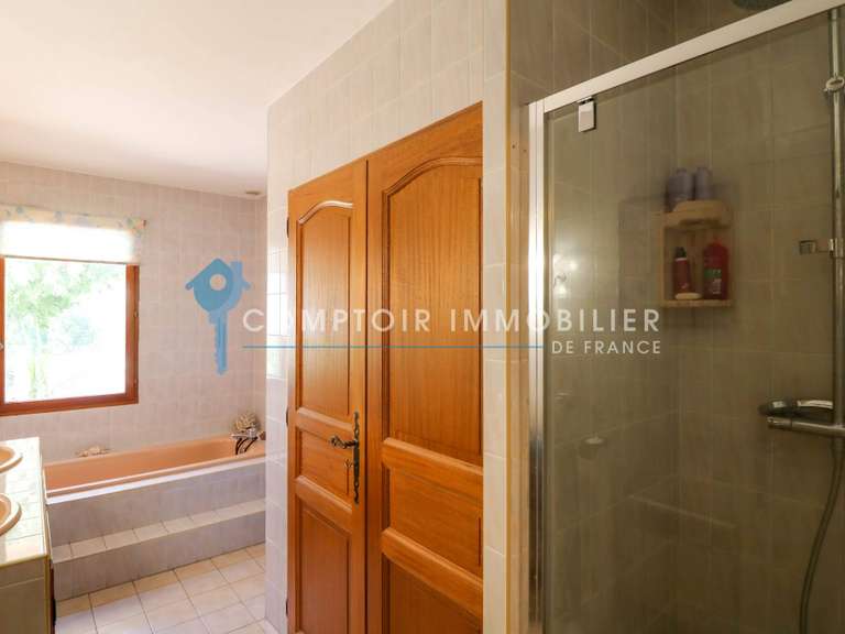 Villa Uzès - 4 bedrooms - 195m²