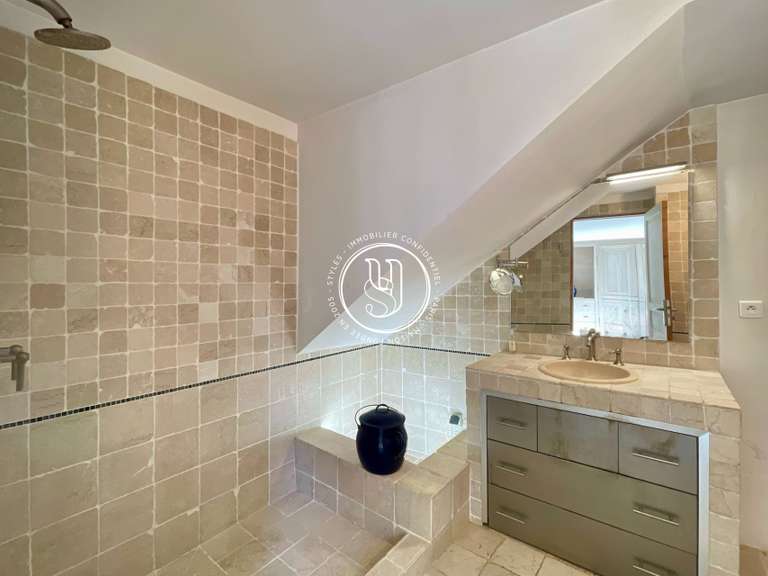 Villa Uzès - 5 bedrooms - 305m²