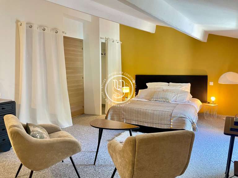 Villa Uzès - 7 chambres - 242m²