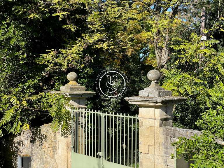 Villa Uzès - 8 chambres - 300m²