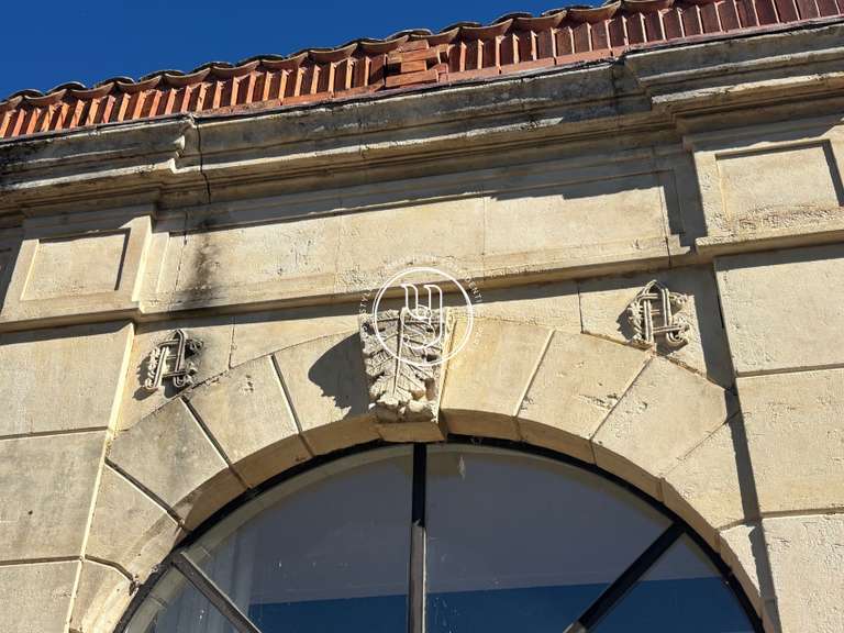 Villa Uzès - 16 chambres - 675m²