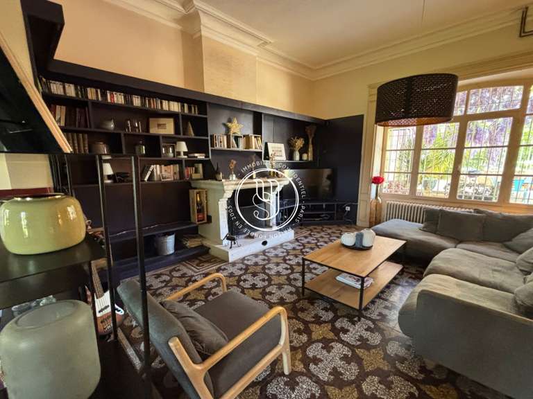 Villa Uzès - 16 chambres - 675m²