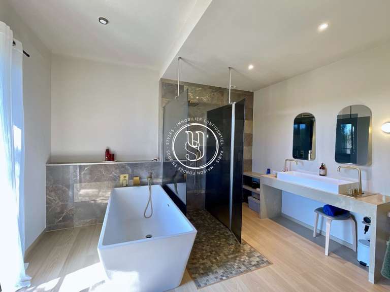 Villa Uzès - 3 chambres - 210m²