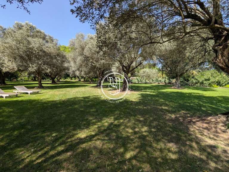 Villa Uzès - 5 chambres - 303m²