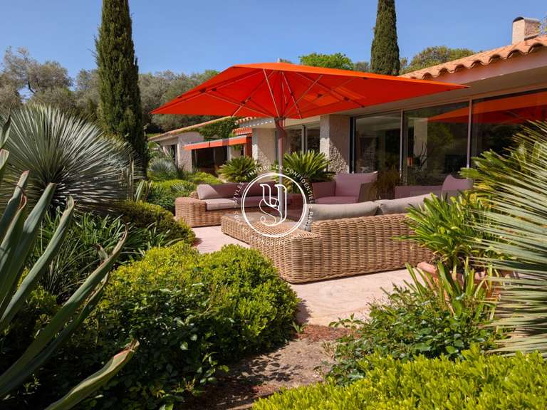 Villa Uzès - 5 chambres - 303m²