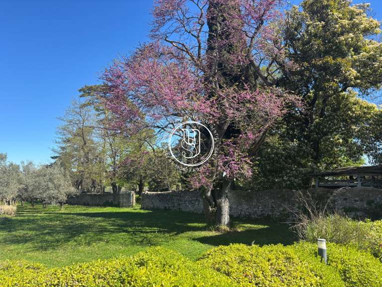 Villa Uzès - 16 chambres - 675m²
