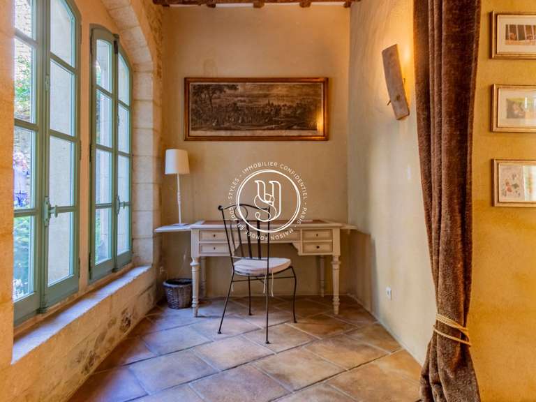 Villa Uzès - 6 chambres - 365m²
