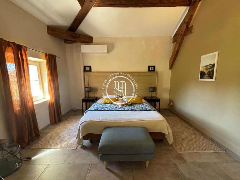 Villa Uzès - 16 chambres - 675m²