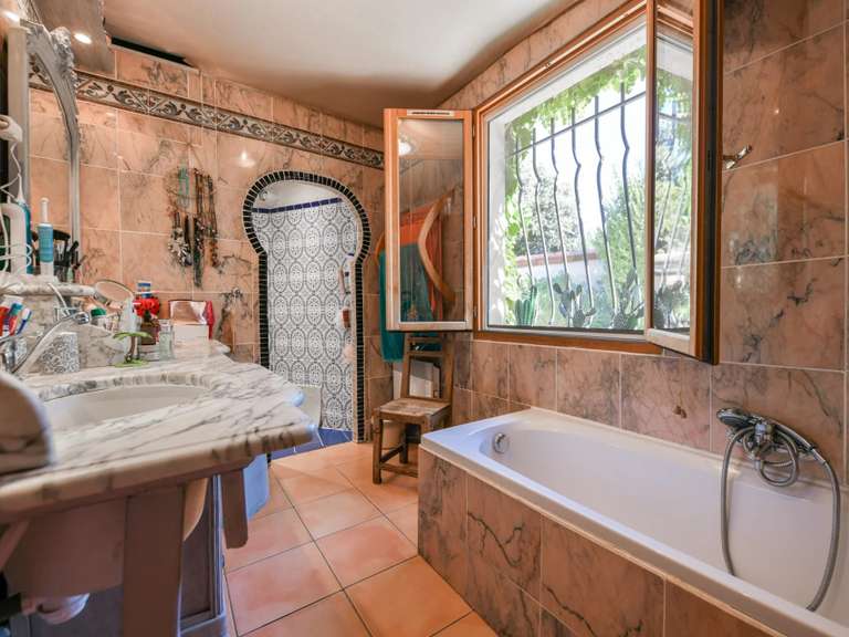 Villa Uzès - 4 bedrooms - 173m²