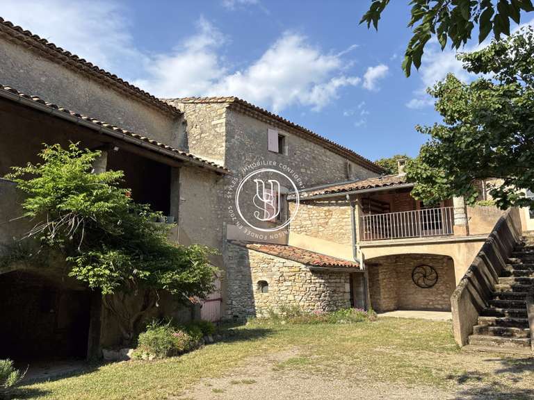 Villa Uzès - 6 chambres - 411m²