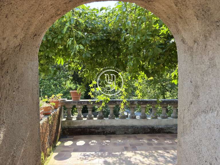Villa Uzès - 6 chambres - 411m²