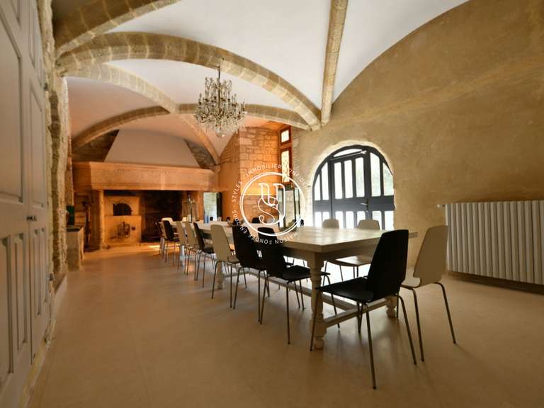 Villa Uzès - 9 chambres - 1272m²