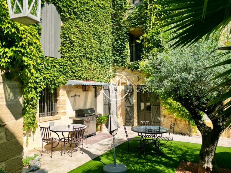 Villa Uzès - 8 chambres - 361m²