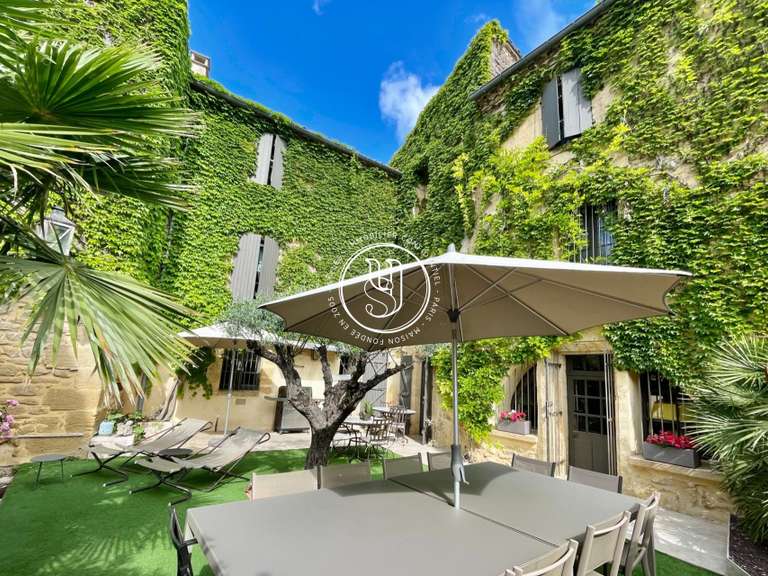 Villa Uzès - 8 chambres - 361m²