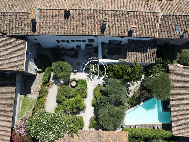 Villa Uzès - 11 chambres - 434m²