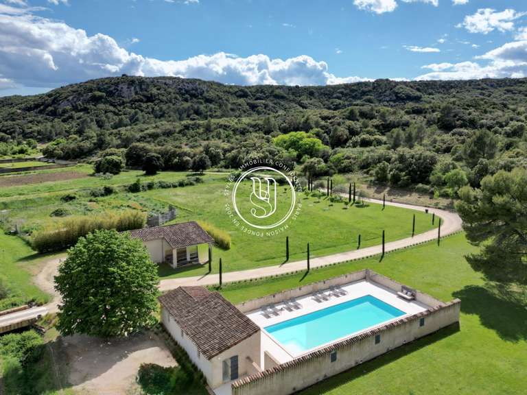 Villa Uzès - 14 chambres - 750m²