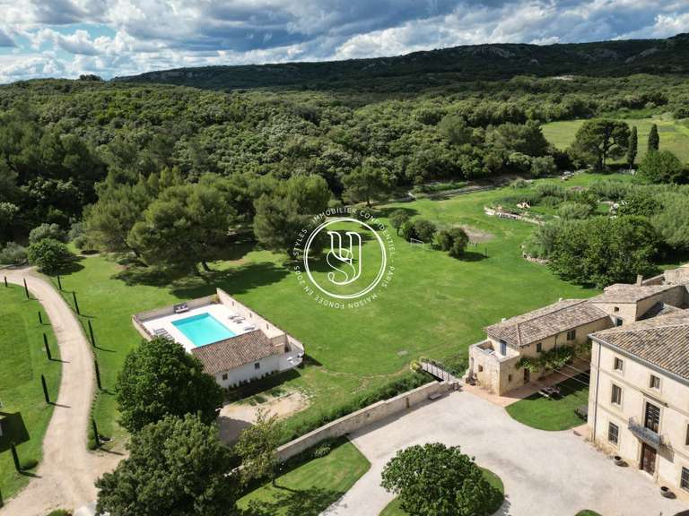 Villa Uzès - 14 chambres - 750m²