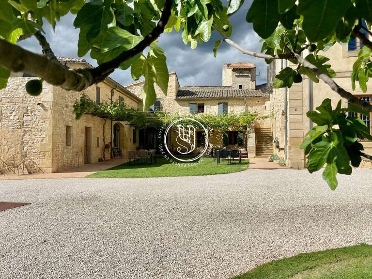 Villa Uzès - 14 chambres - 750m²