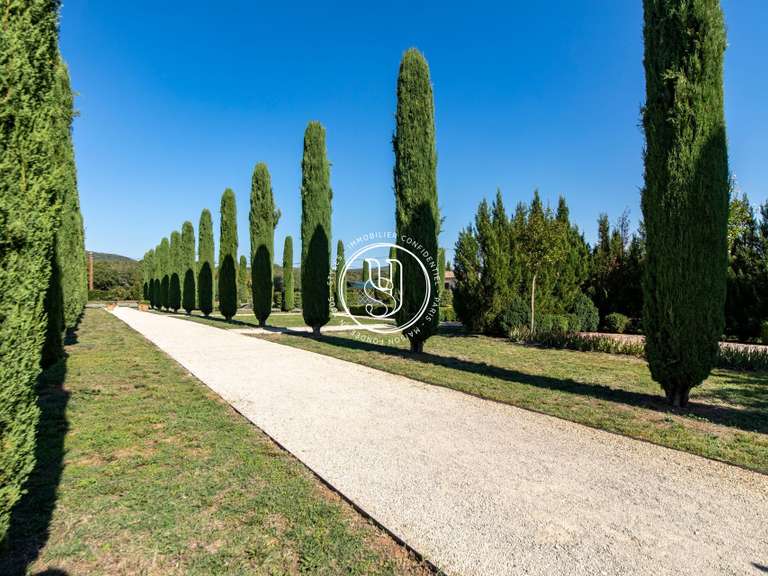 Villa Uzès - 9 chambres - 394m²