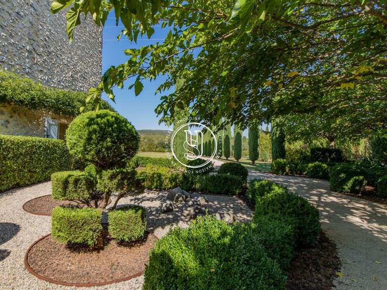 Villa Uzès - 9 chambres - 394m²