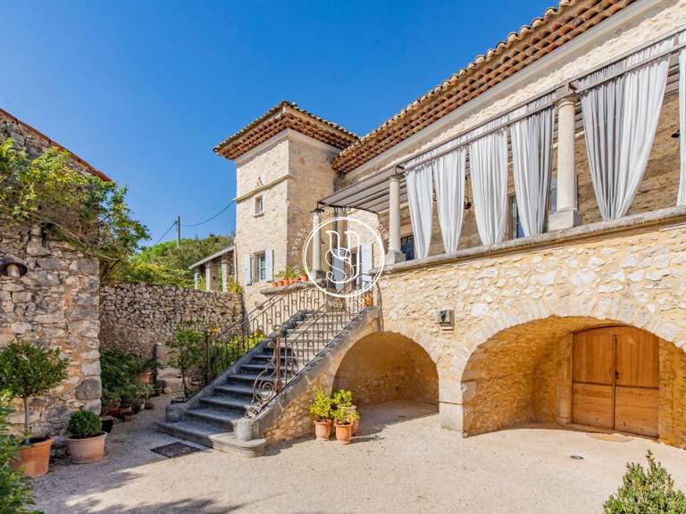 Villa Uzès - 9 chambres - 394m²