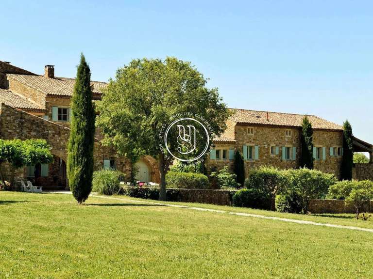 Villa Uzès - 13 chambres - 710m²